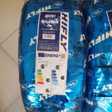 لاستیک های فلای سایز 205/60/14 مدل HF201 تولید 2024 - دو حلقه
