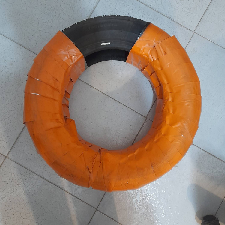 لاستیک ترازانو سایز 195/60/14 مدل T-118 تولید 2025 - دو حلقه